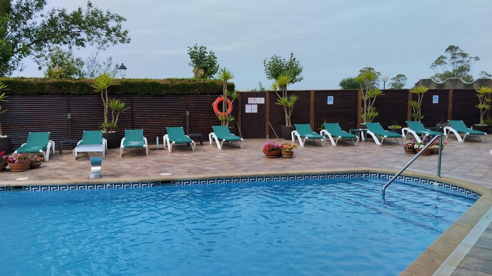 Apartamentos Dunamar Noalla  Buitenkant foto